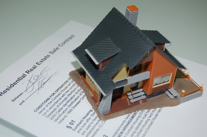 Jak prodat či koupit nemovitost bez rizika